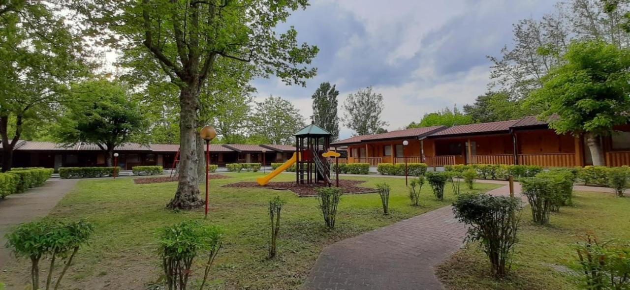 Villaggio Samoa Lido delle Nazioni Esterno foto