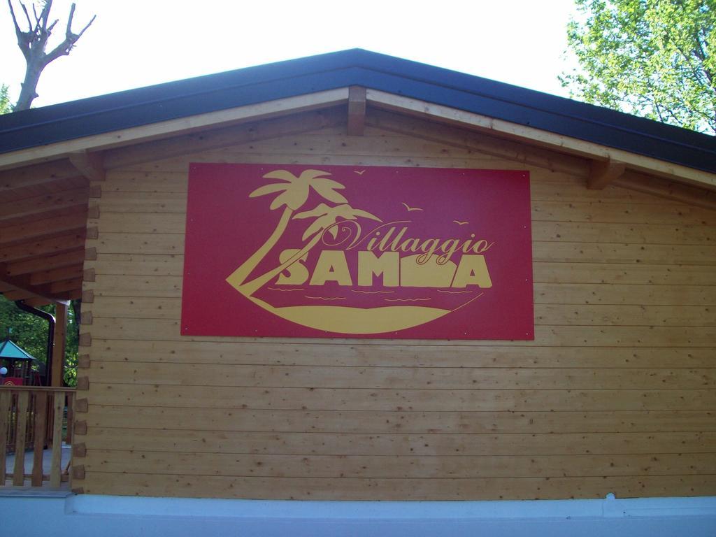Villaggio Samoa Lido delle Nazioni Esterno foto